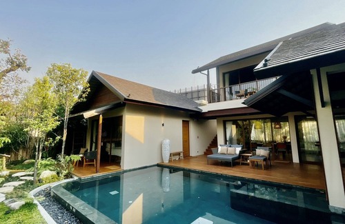 Wat Ket Villa | Rarin Villas