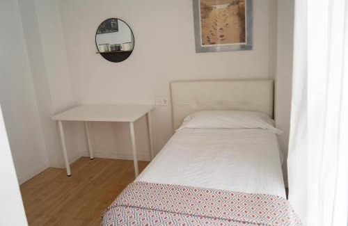 San Bernardo Apartment | Rastro Jardines de Murillo, by Homing U