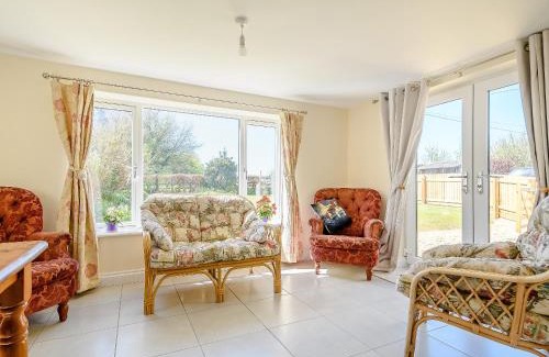 Dursley House | Rathlin Cottage