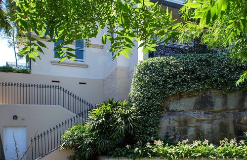 Glebe Apartment | Ravenscourt’s Studio Apartment Close to Everything
