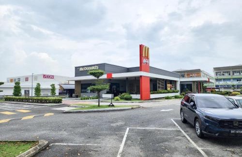 Rawang House | Rawang Home near Aeon 15 Pax WIFI Game Smart TV