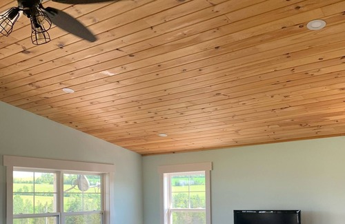 Found Mills Cottage | Rayner's Riverview Cottage - Sharing a piece of our island with you!