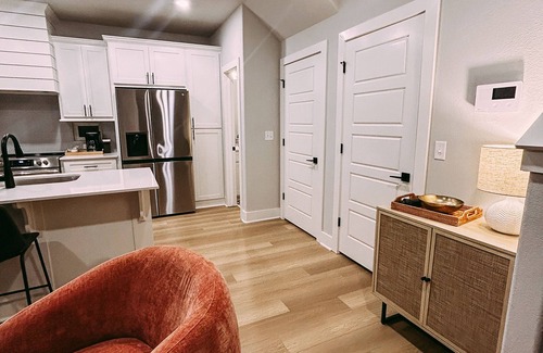Fayetteville House | Razorback Haven! Walk to Baum & 5 min to Dickson. Brand new property!