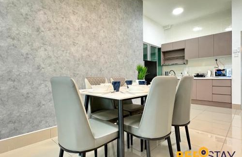 Salak South Apartment | RC Residence Salak South Family Suite w Pool View