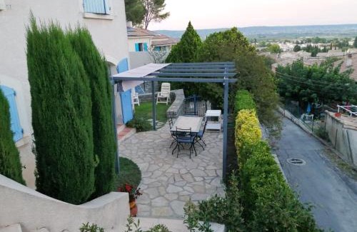 Calvisson Apartment | RdC-villa 2Pieces 35m2 domine la plaine entre NIMES CEVENNES MER