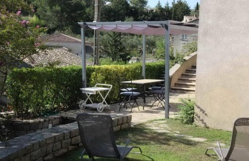 Calvisson Apartment | RdC-villa 2Pieces 35m2 domine la plaine entre NIMES CEVENNES MER