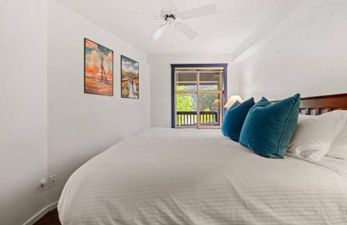 East Kootenay Apartment | Reach Your Peak, Ski In, Ski Out, Pool, Hot Tub