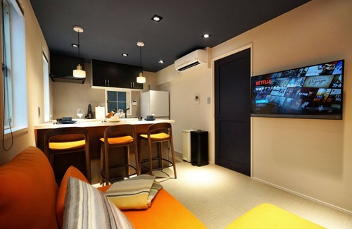 Aoyama Apartment | Real Life AOYAMA 1BR suite 2 double bed 3min metro