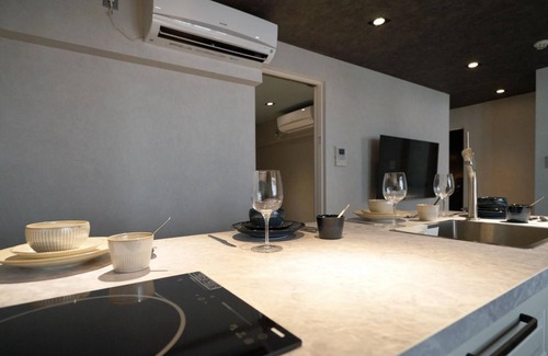 Aoyama Apartment | Real Life AOYAMA 2BR suite 5pax 3bed 3min metro