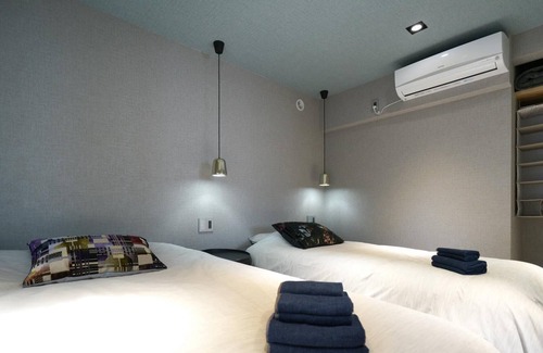 Aoyama Apartment | Real Life AOYAMA 2BR suite 5pax 3bed 3min metro