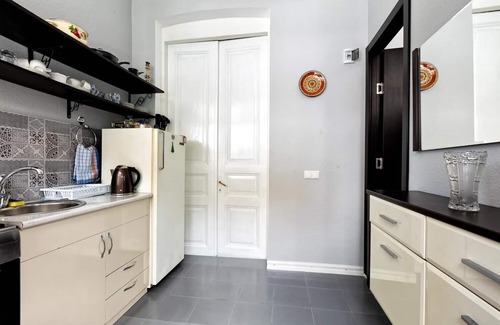 Sololaki Apartment | Real Tbilisi - Apartment