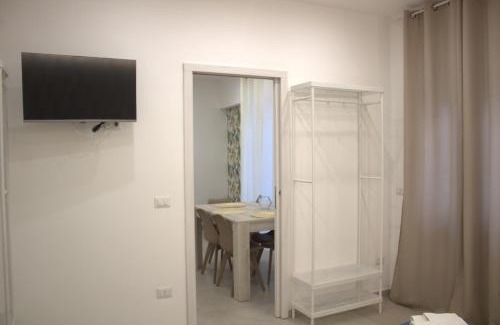 Portici House | RealeBorbonica-Intero Appartamento Con Ampio Terrazzino