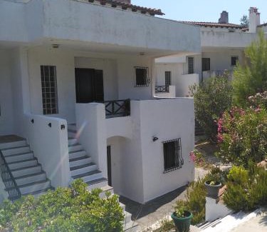 Siviri Villa | Rebekka's Guest House Elani