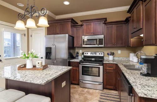 Oxford Condo | Rebel Belle - Convenient Stylish New 2 BR Condo. Entire Home in Oxford, MS.