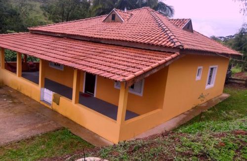 Paraisopolis House | Recanto do sonho, com cachoeira no quintal