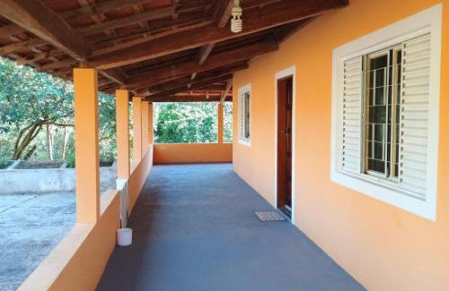 Paraisopolis House | Recanto do sonho, com cachoeira no quintal