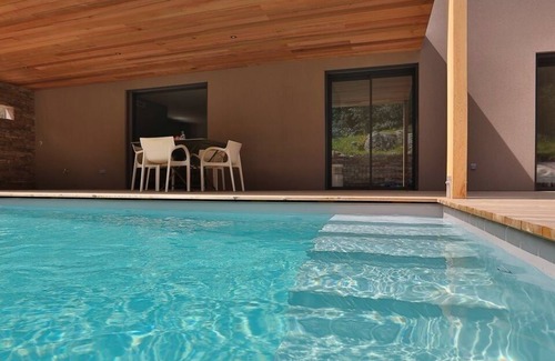 Santa Giulia Villa | RECENT 2 BEDROOM VILLA, HEATED POOL CLOSE TO SANTA-GIULIA