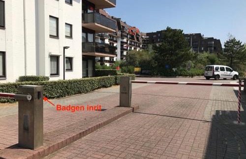Sint-Idesbald Apartment | Recent vernieuwd appartement met zeezicht en een gratis parkeerplaats