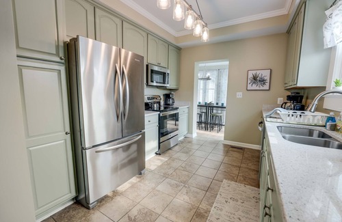 Issue House | Recently Renovated 4BR 3BA Home