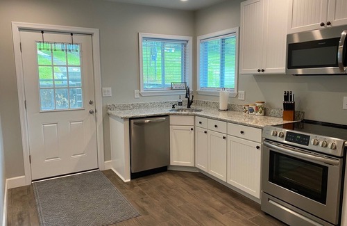 Minersville House | Recently Updated 3br/2ba townhome; Great Location