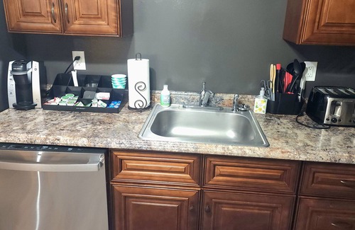 Linglestown Apartment | Recently updated contemporary getaway. Near Hershey w/shopping & concerts.