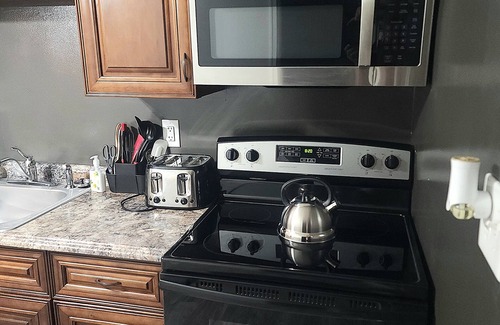 Linglestown Apartment | Recently updated contemporary getaway. Near Hershey w/shopping & concerts.