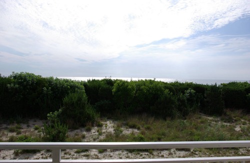 Fenwick Island Condo | Recently Updated OCEANFRONT Condo/Pool