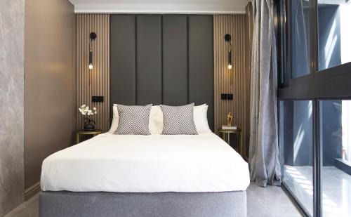 Singapore River Apartment | Recharge Studio Apartment & Suites