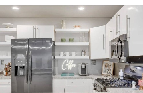 Westfield House | Reclusive Hidden Gem with Pool & Lush Landscapingn