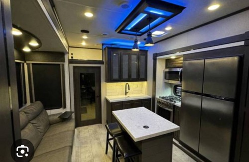 Hollister House | Recreational vehicle luxury