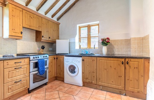 Hethel House | Rectory Barn - Three Bedroom House, Sleeps 6