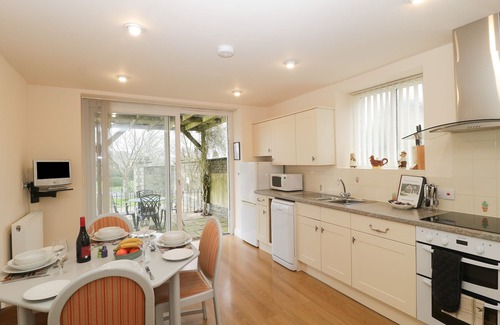 Buckhorn Weston Cottage | RECTORY COACH HOUSE, romantic, with a garden in Buckhorn Weston