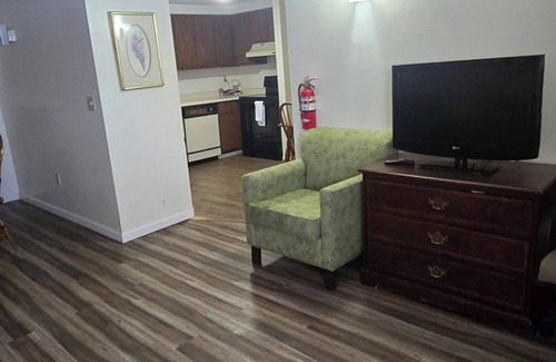 Pulaski Hotel | Red Carpet Inn Pulaski