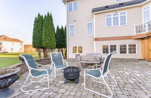 Victor Apartment | Red Fox Run Hideaway