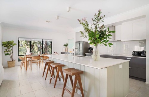 Red Hill South House | Red Hill Retreat | Pool Table | Wineries