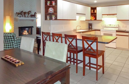 Nashboro Village House | Red House in Nashville - low fall rates!