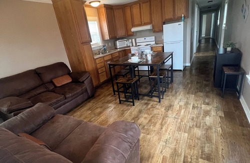 Lake Village Cabin | Red Leaf Cottages