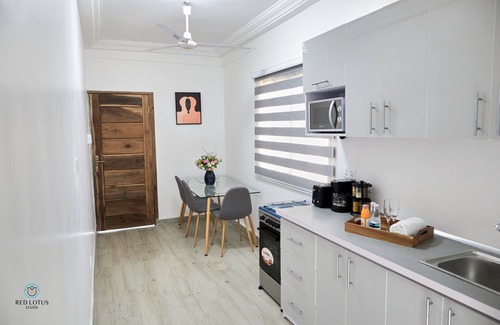 Accra Apartment | Red Lotus Oasis