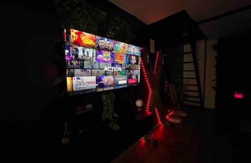 Souppes-sur-Loing Apartment | Red love-room/Balnéo & plus !