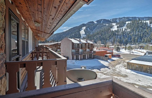 Red River House | Red River Home w/2 Balconies - 1 Block to Main St