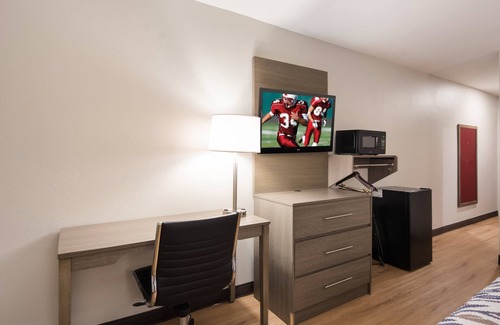 Bermuda Hotel | Red Roof Inn Chester