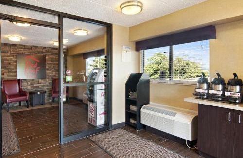 White Hall Hotel | Red Roof Inn Fairmont