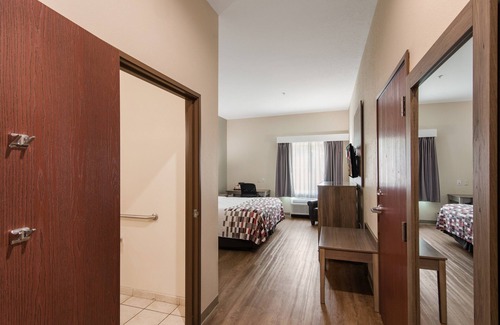 Panama City Hotel | Red Roof Inn Panama City