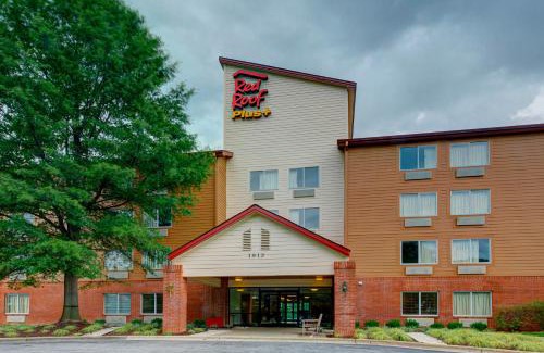Southwest Raleigh Hotel | Red Roof Inn PLUS Raleigh Downtown NCSU Conv Center