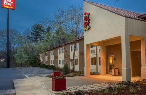 South Deerfield Hotel | Red Roof Inn PLUS+ South Deerfield - Amherst