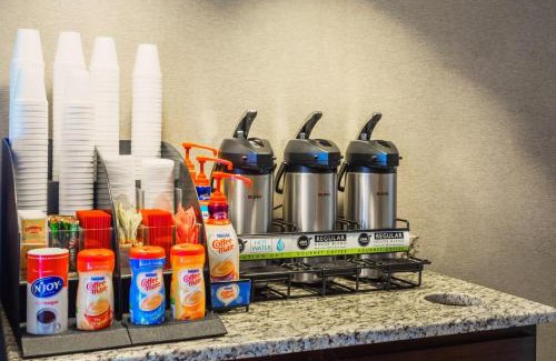 South Deerfield Hotel | Red Roof Inn PLUS+ South Deerfield - Amherst