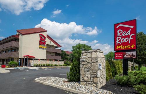 Secaucus Hotel | Red Roof Inn PLUS+ Secaucus - Meadowlands