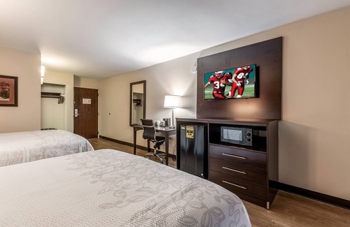 Greater Greenspoint Hotel | Red Roof Inn PLUS+ & Suites Houston - IAH Airport SW