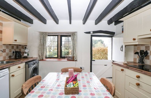 Yarcombe Cottage | RED ROOF, pet friendly, with open fire in Combe St Nicholas