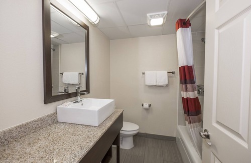 Spackenkill Hotel | Red Roof PLUS+ Poughkeepsie